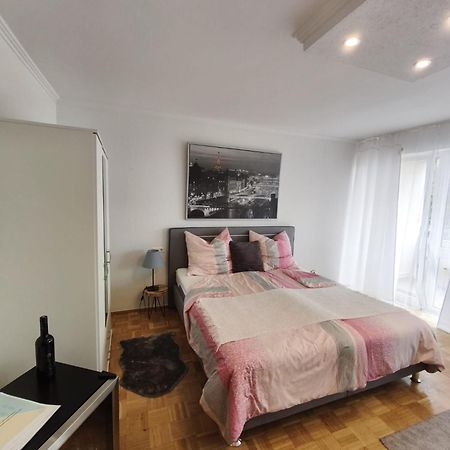 Ferienwohnung Finkenweg Bad Neuenahr-Ahrweiler Luaran gambar